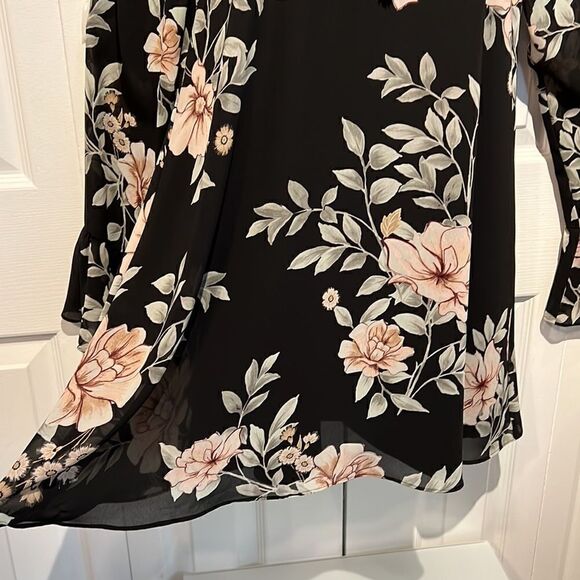 Guess Black with Floral Print Ruffled Cold Shoulder Long Sleeve Mini Dress SZ S - Picture 5 of 16